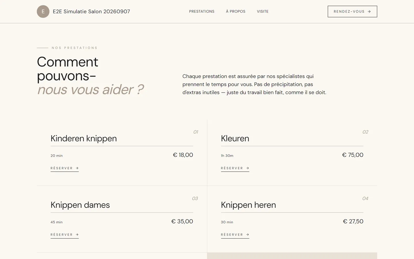 La page de réservation publique d'un salon, où les clients réservent eux-mêmes à toute heure.