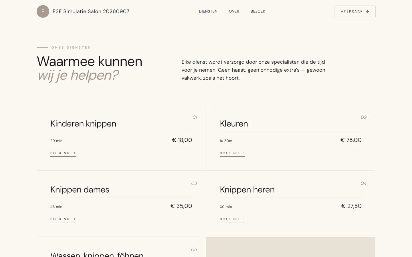 De openbare boekingspagina van een salon, waar klanten zelf 24 uur per dag een afspraak boeken.
